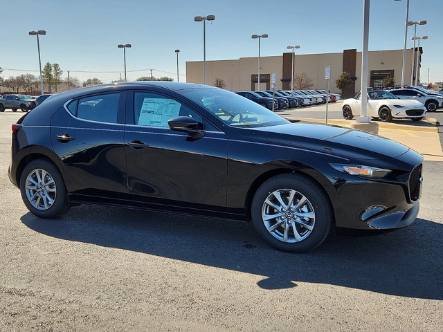 2026 Mazda Mazda3 S - Photo 8