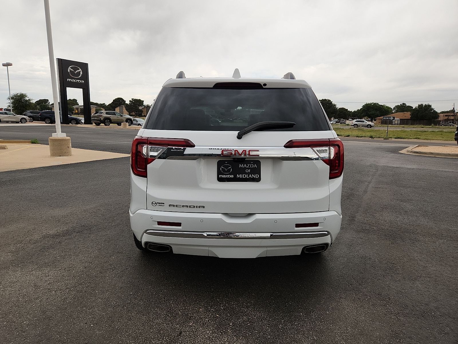 2022 GMC Acadia Denali - Photo 6