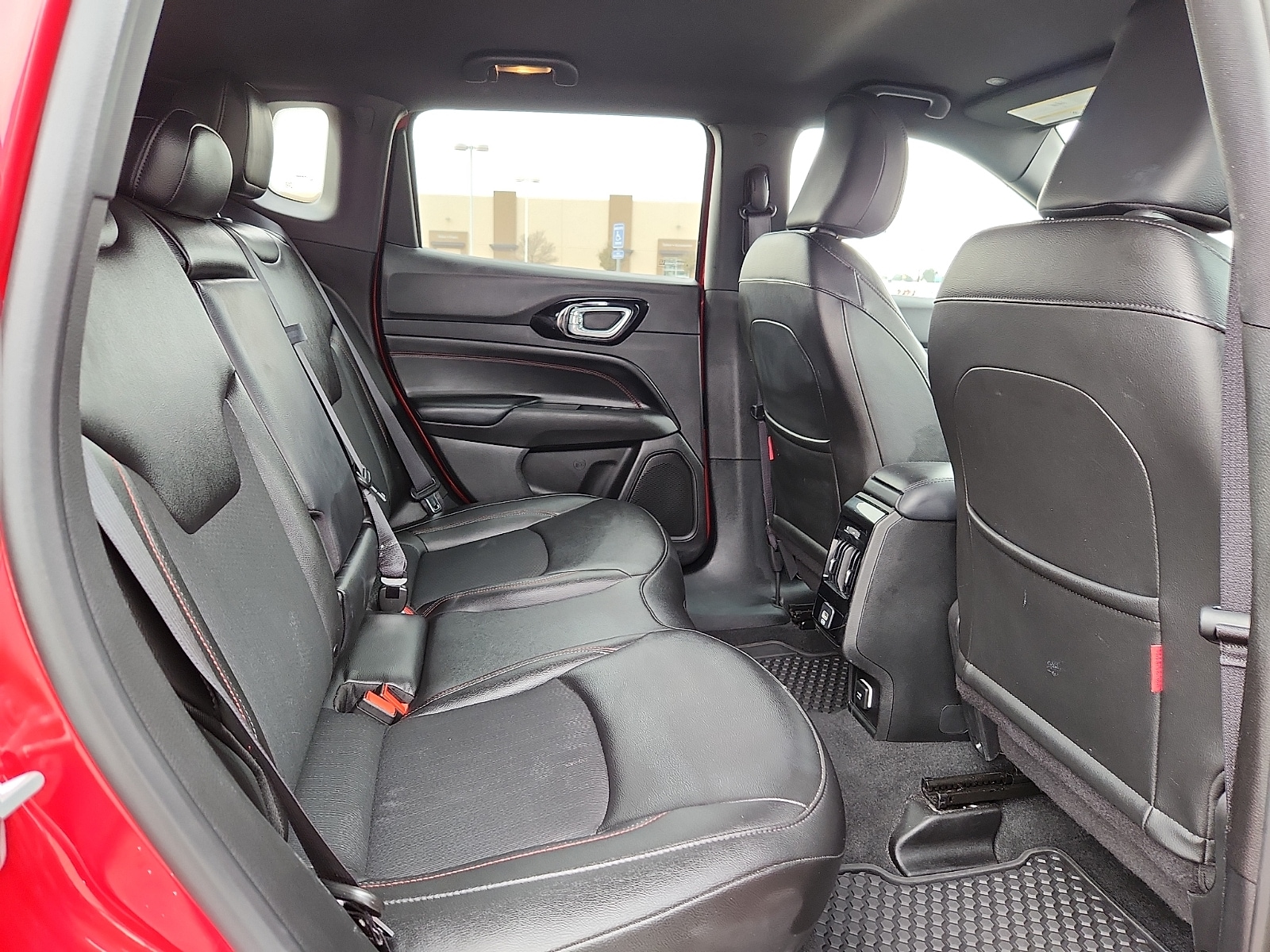 2025 Jeep Compass Trailhawk - Photo 14