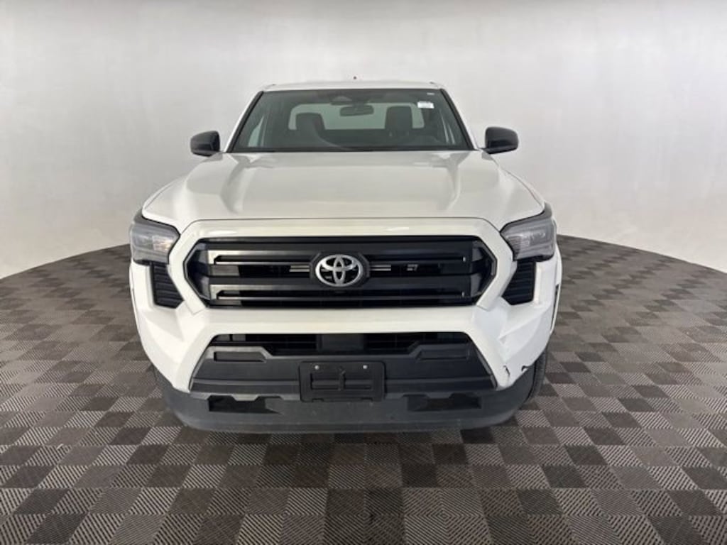 Used 2025 Toyota Tacoma 2WD SR SR XtraCab 6 Bed AT