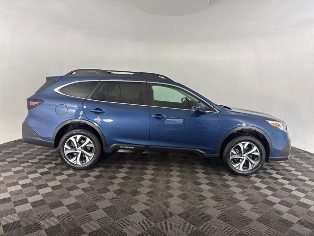 2022 Subaru Outback Limited photo 2