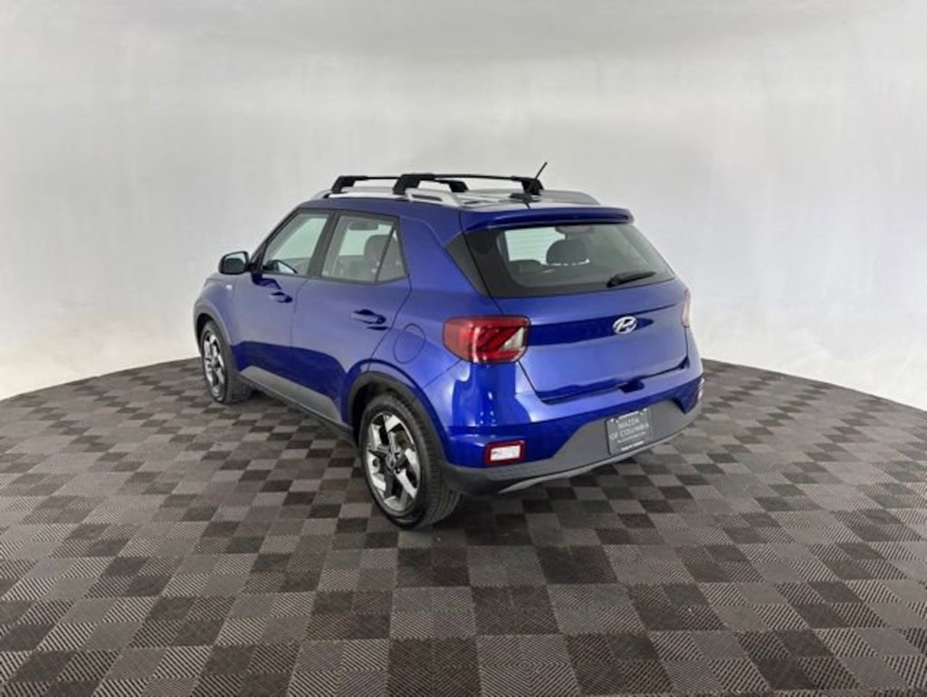 Used 2023 Hyundai Venue Limited SUV