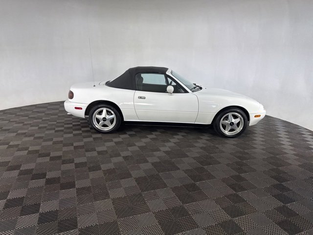 1990 Mazda MX-5 Miata Miata Base photo 2