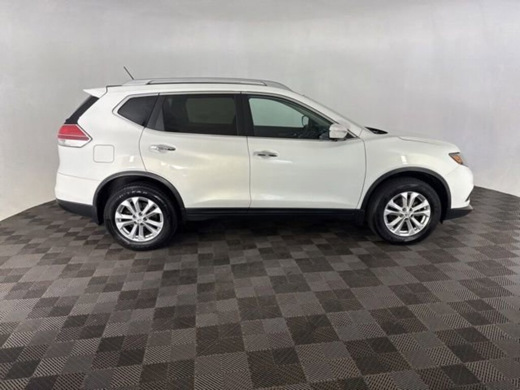 Used 2014 Nissan Rogue SV AWD SV