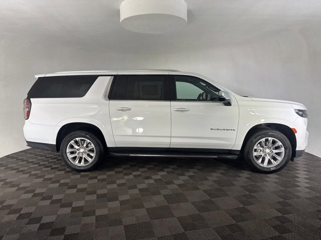 2023 Chevrolet Suburban Premier photo 4