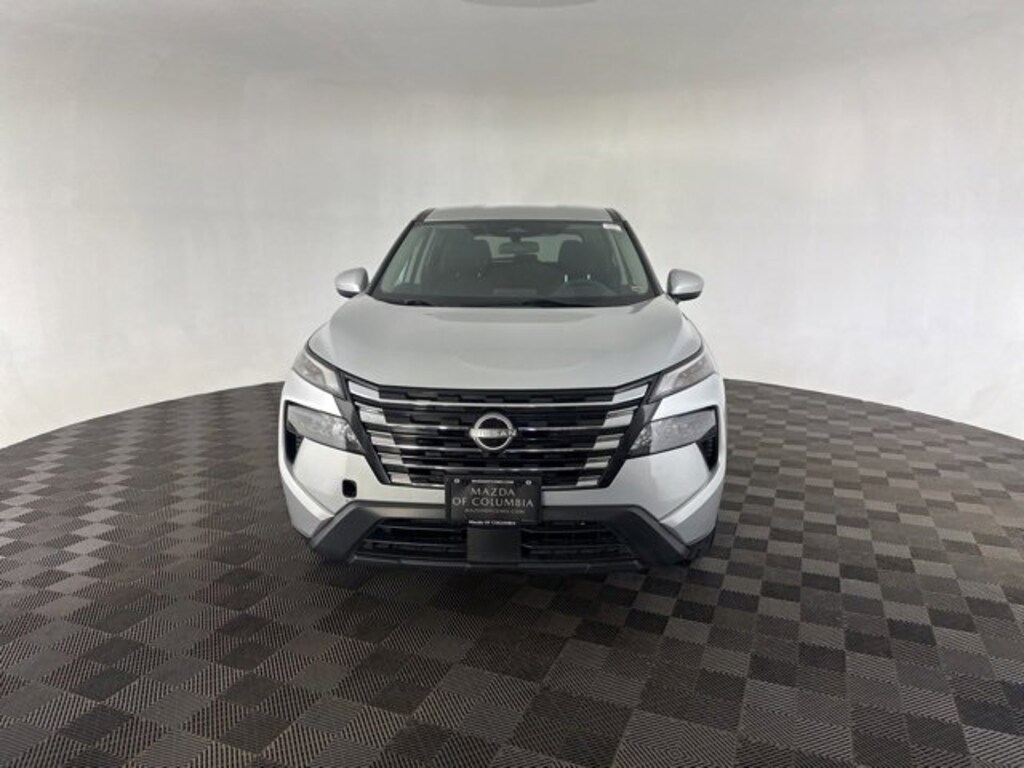 Used 2024 Nissan Rogue SV AWD SV