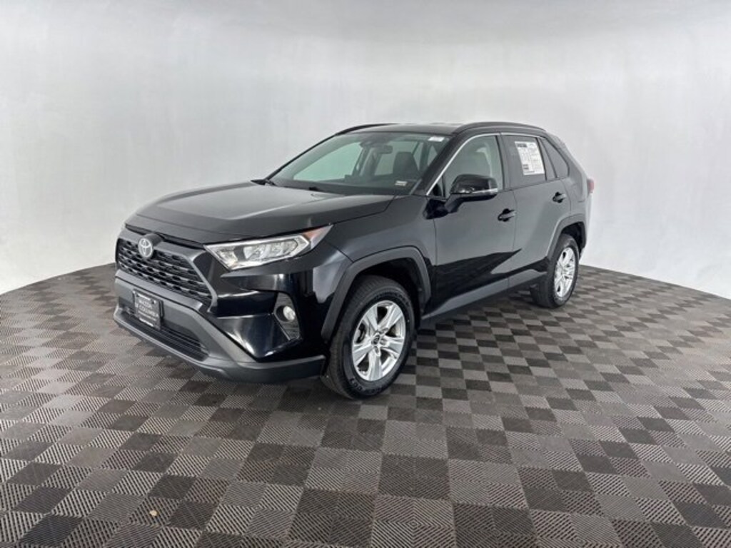 Used 2021 Toyota RAV4 XLE XLE AWD