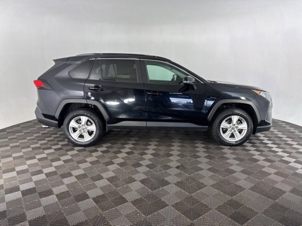 Used 2021 Toyota RAV4 XLE XLE AWD