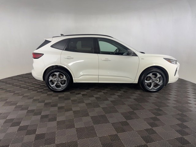 2024 Ford Escape ST-Line photo 3