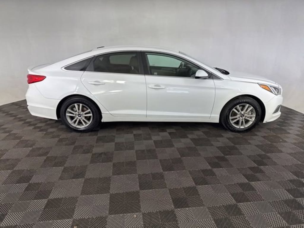Used 2016 Hyundai Sonata 2.4L SE Sedan