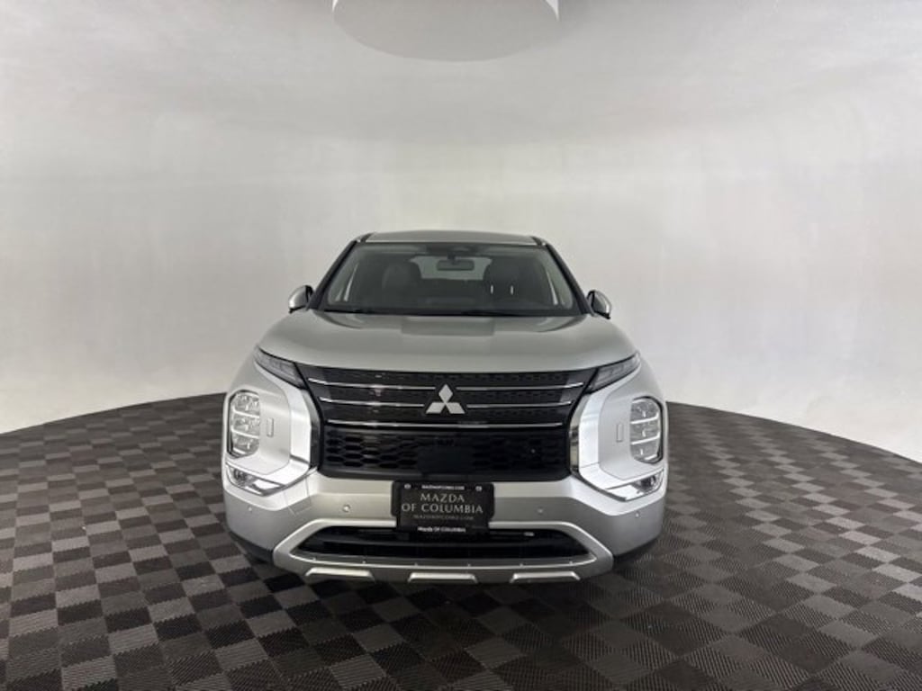 Used 2024 Mitsubishi Outlander SE SE S-AWC