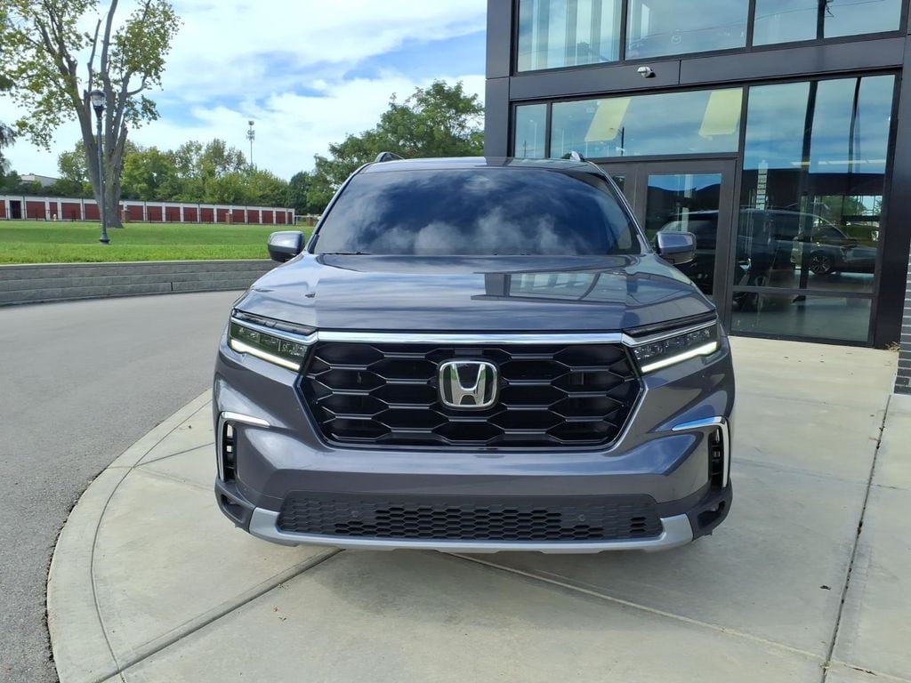 Used 2024 Honda Pilot Touring SUV