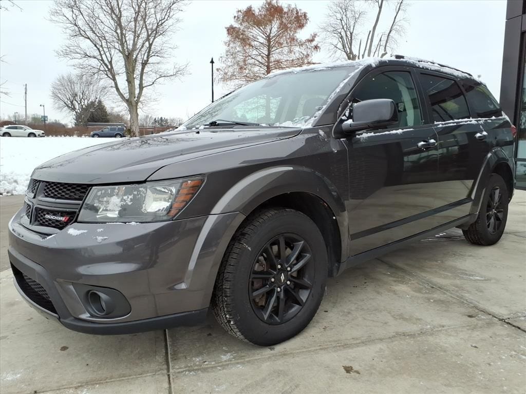 Used 2019 Dodge Journey SE SUV