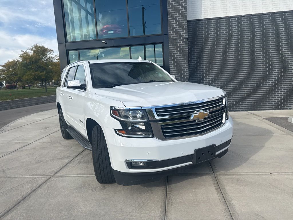 2017 Chevrolet Tahoe Premier photo 2
