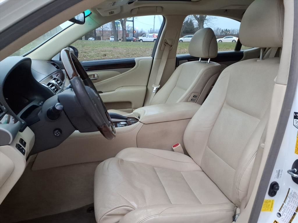 2014 Lexus LS Base - Photo 12