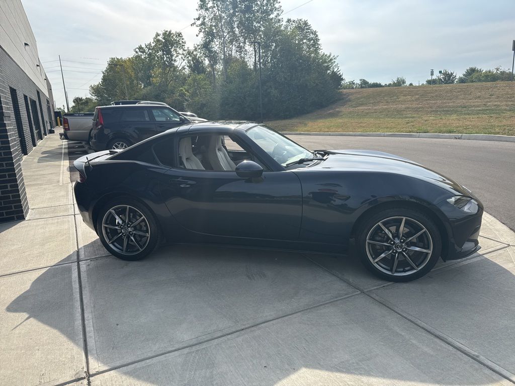 2021 Mazda MX-5 Miata Miata RF Grand Touring photo 4