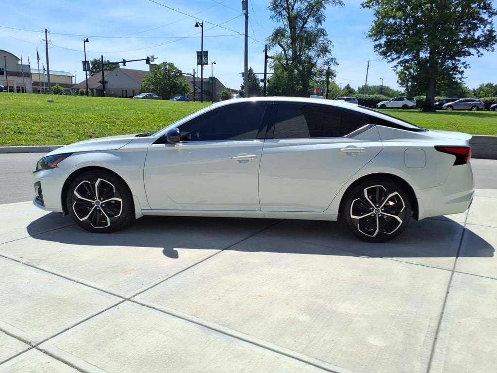 Used 2024 Nissan Altima 2.5 SR Sedan
