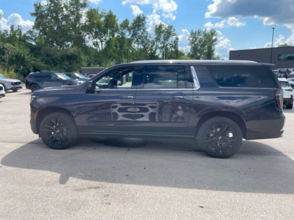 Used 2025 Chevrolet Suburban Premier SUV
