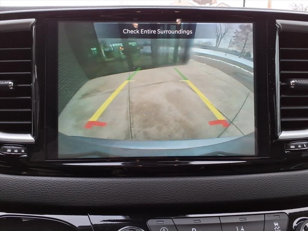 2024 Chrysler Pacifica Touring L - Photo 22