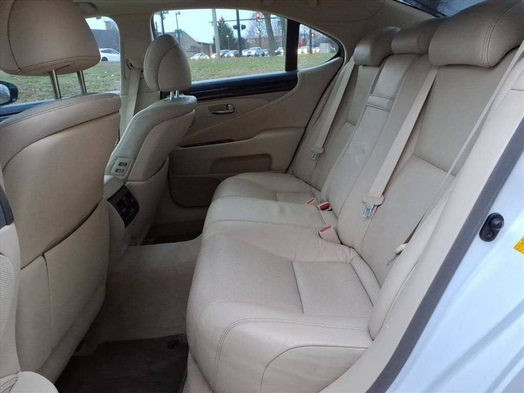 2014 Lexus LS Base - Photo 26