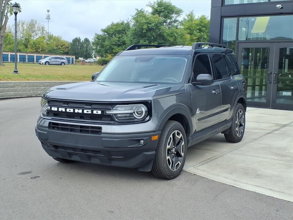 2024 Ford Bronco Sport Outer Banks photo 3