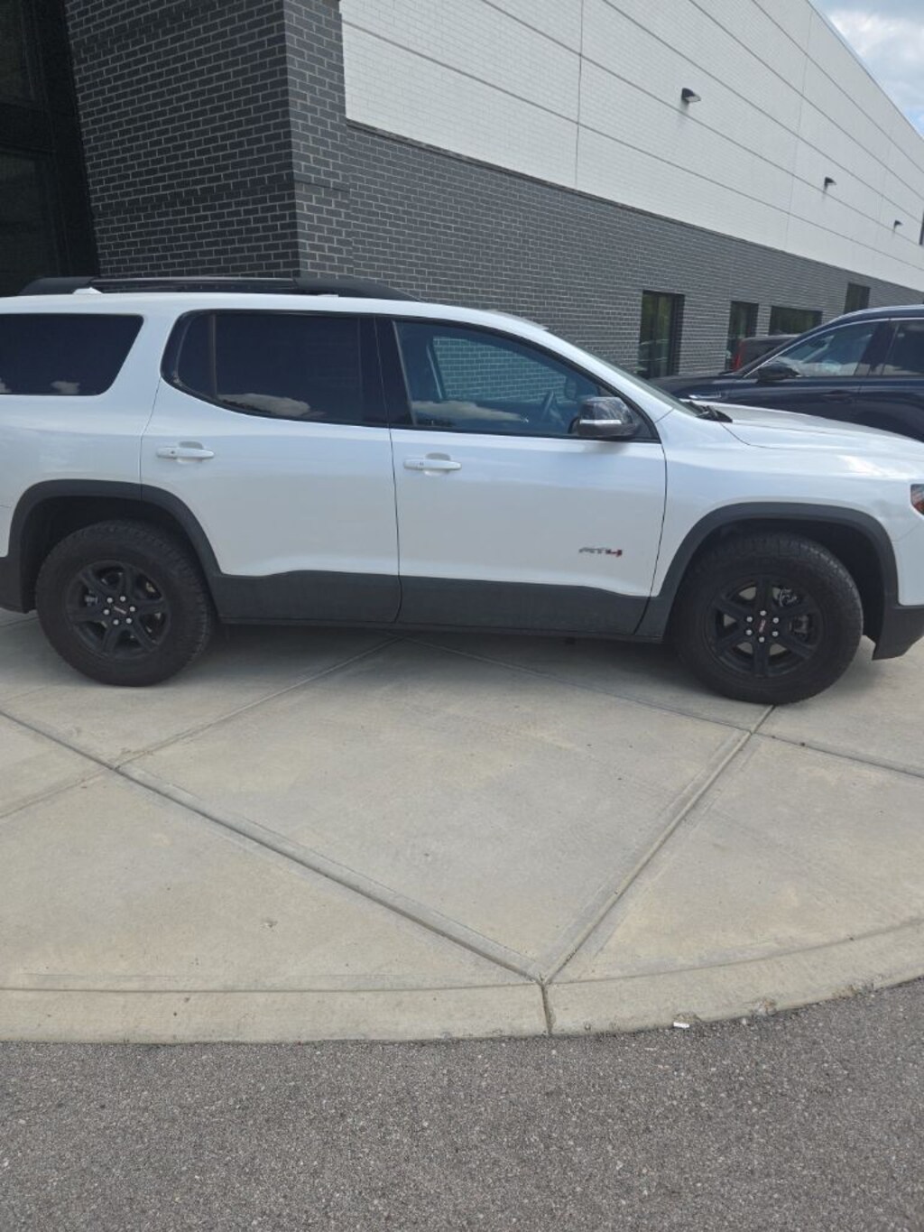 Used 2023 GMC Acadia AT4 SUV