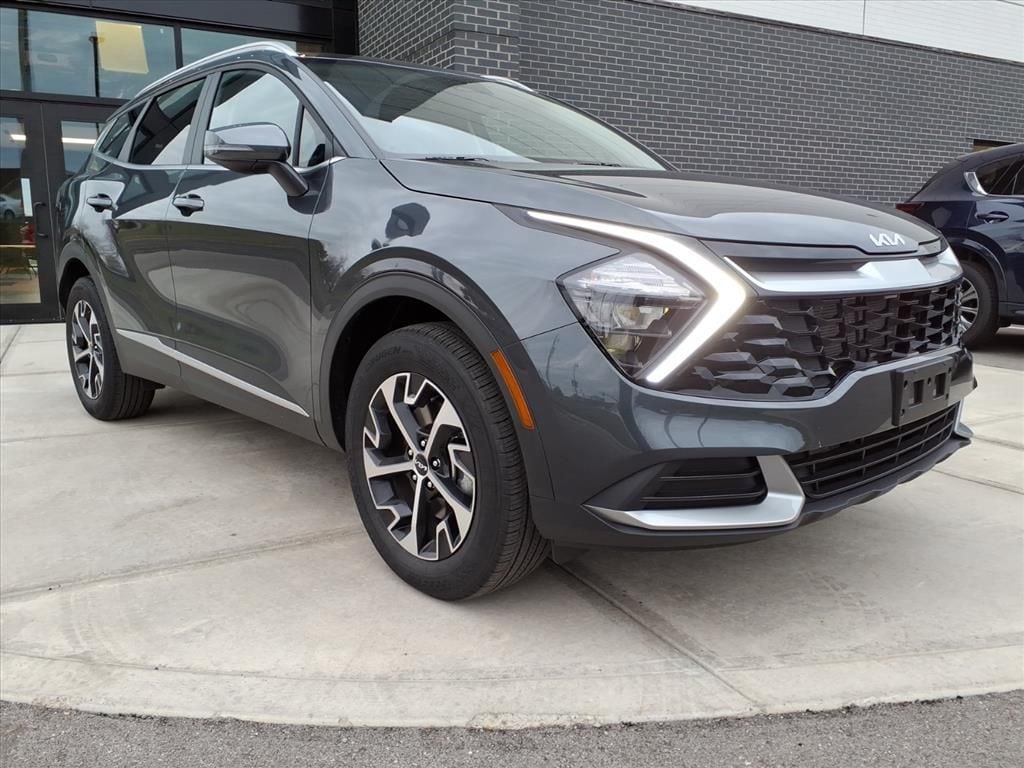 2023 Kia Sportage EX's photo