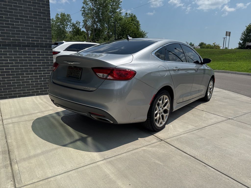 2015 Chrysler 200 C photo 2