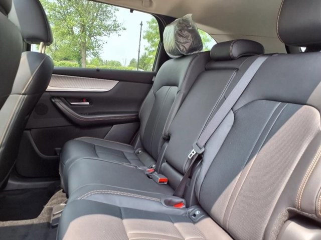 2025 Mazda CX-70 Preferred Package - Photo 10