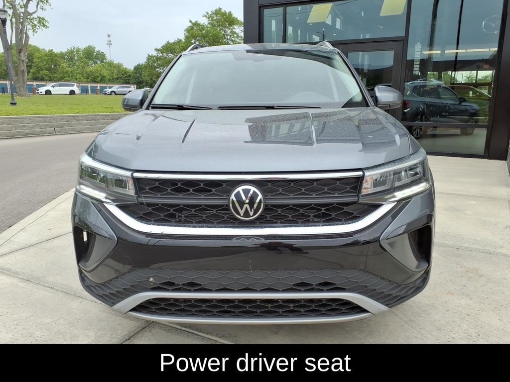 Used 2023 Volkswagen Taos 1.5T SE SUV