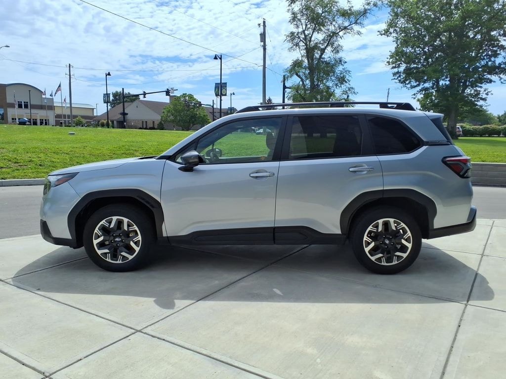 Used 2025 Subaru Forester Premium SUV