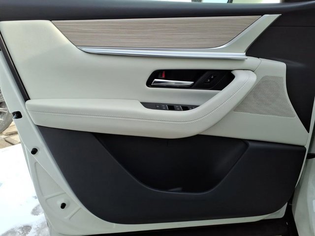 2026 Mazda CX-90 Premium Plus Package - Photo 10