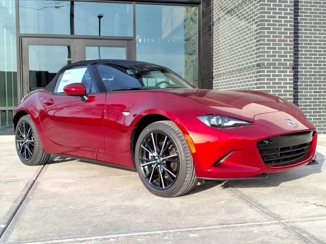 2025 Mazda MX-5 Miata Grand Touring's photo