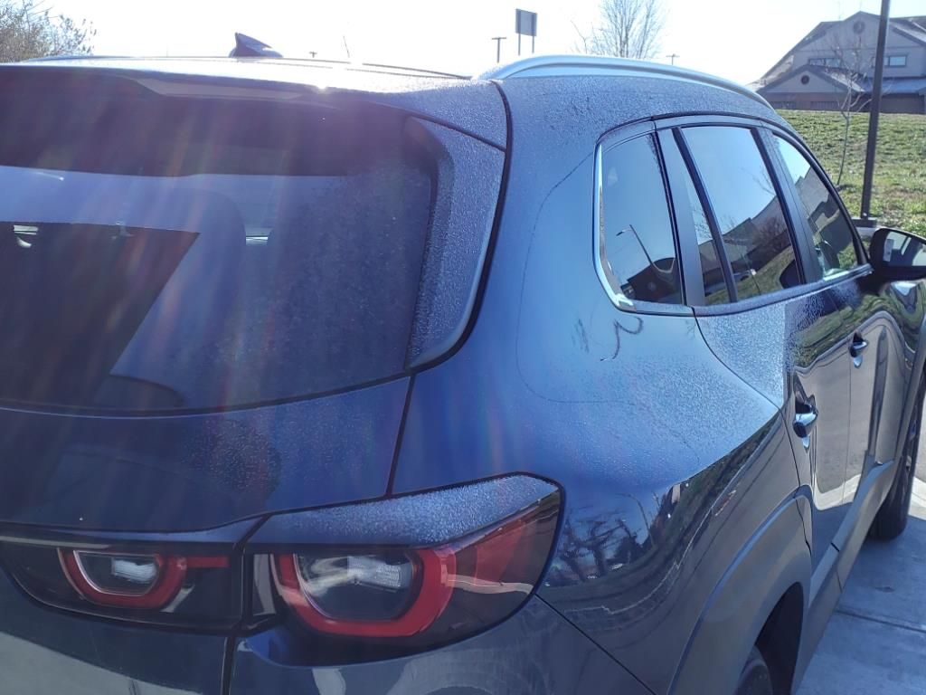 2025 Mazda CX-50 2.5 S Premium photo 3
