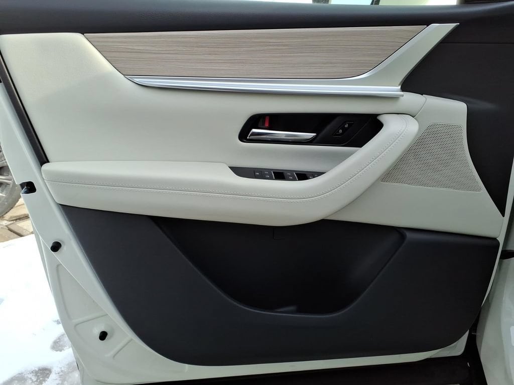 2026 Mazda CX-90 Premium Plus Package - Photo 10