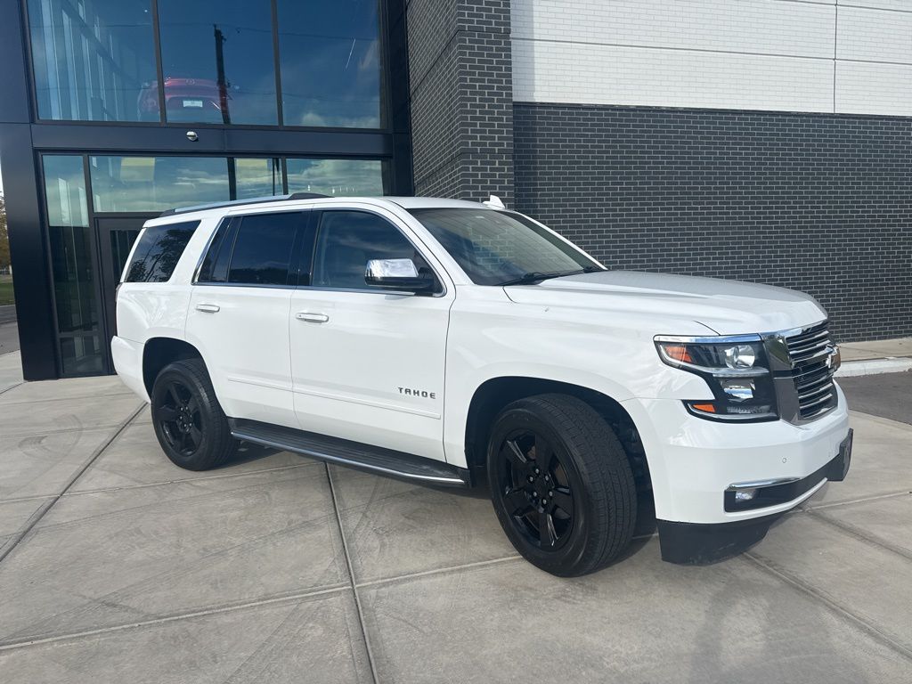 2017 Chevrolet Tahoe Premier photo 3