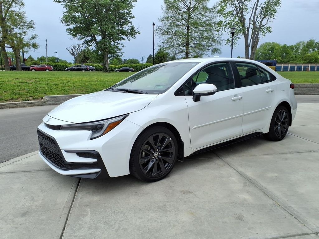 Used 2023 Toyota Corolla SE Sedan