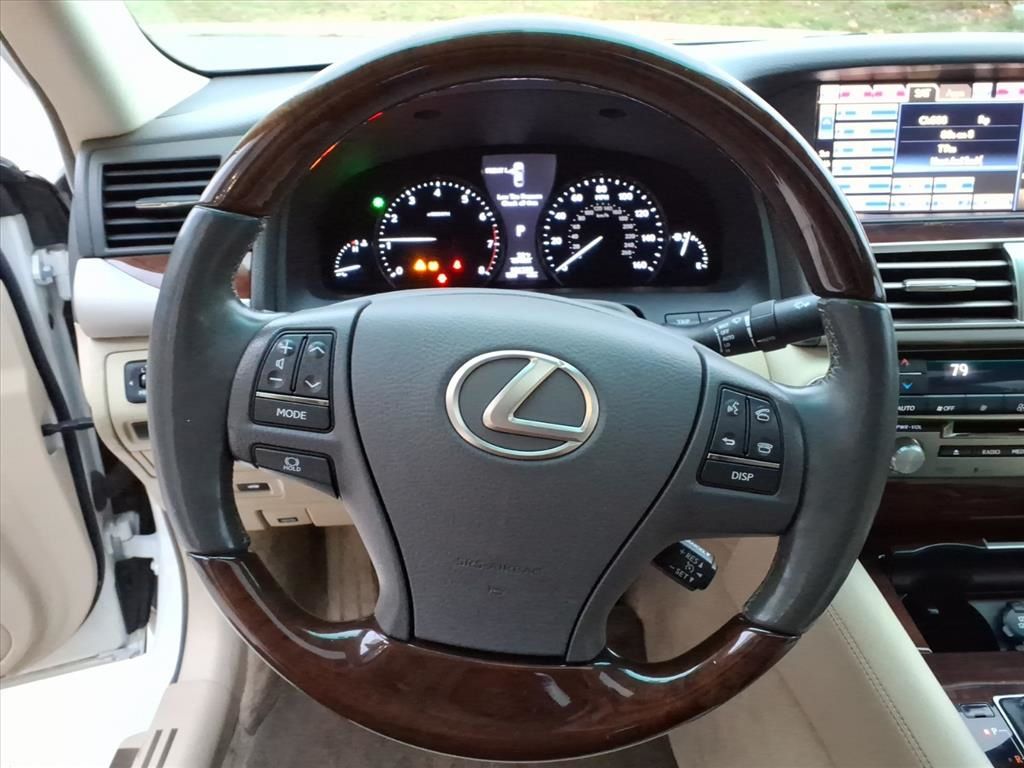 2014 Lexus LS Base - Photo 17
