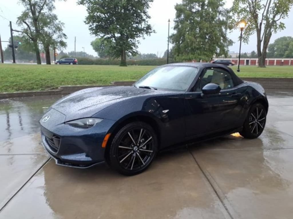 New 2026 Mazda MX-5 MIATA Grand Touring CONVERTIBLE