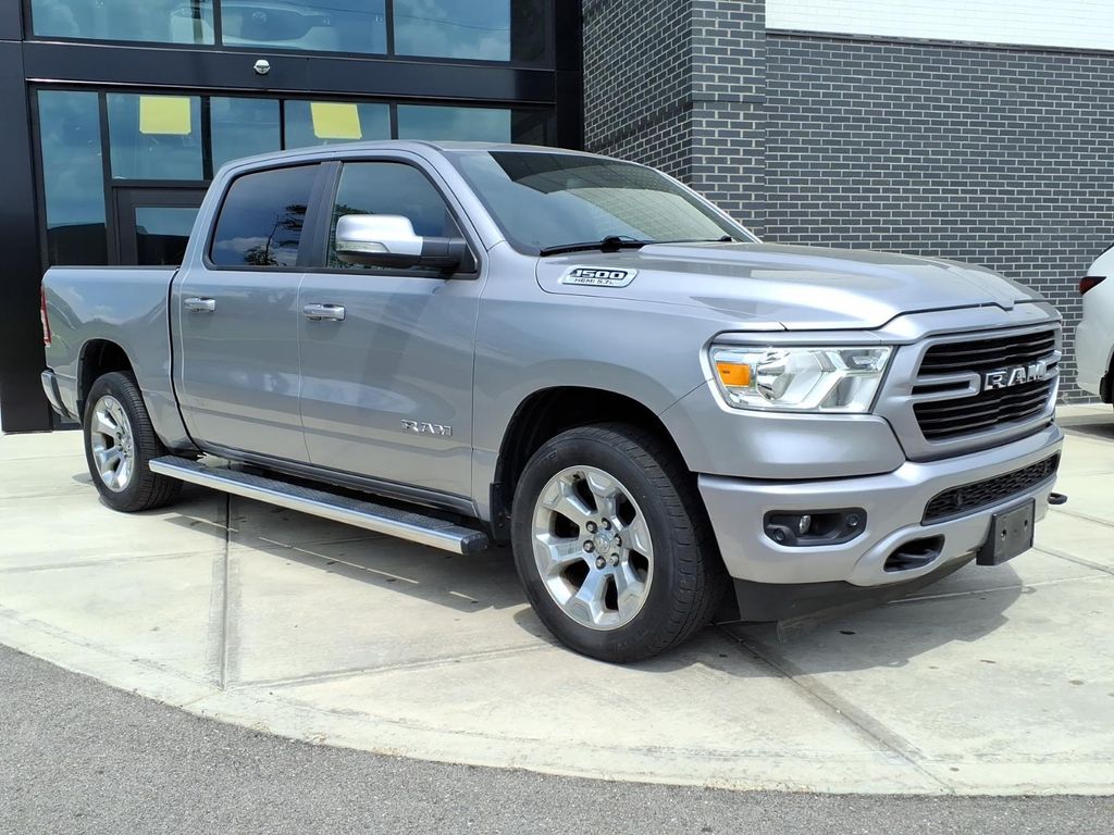 2019 RAM 1500 Big Horn/Lone Star 4x4 Crew Cab 5'7's photo
