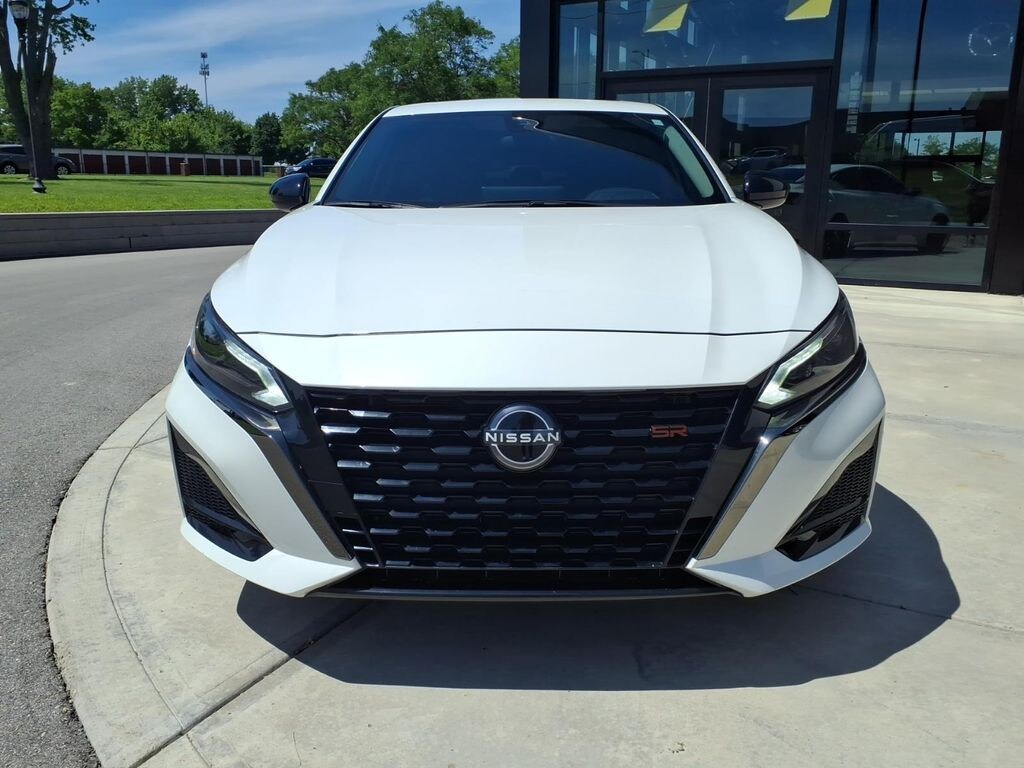Used 2024 Nissan Altima 2.5 SR Sedan