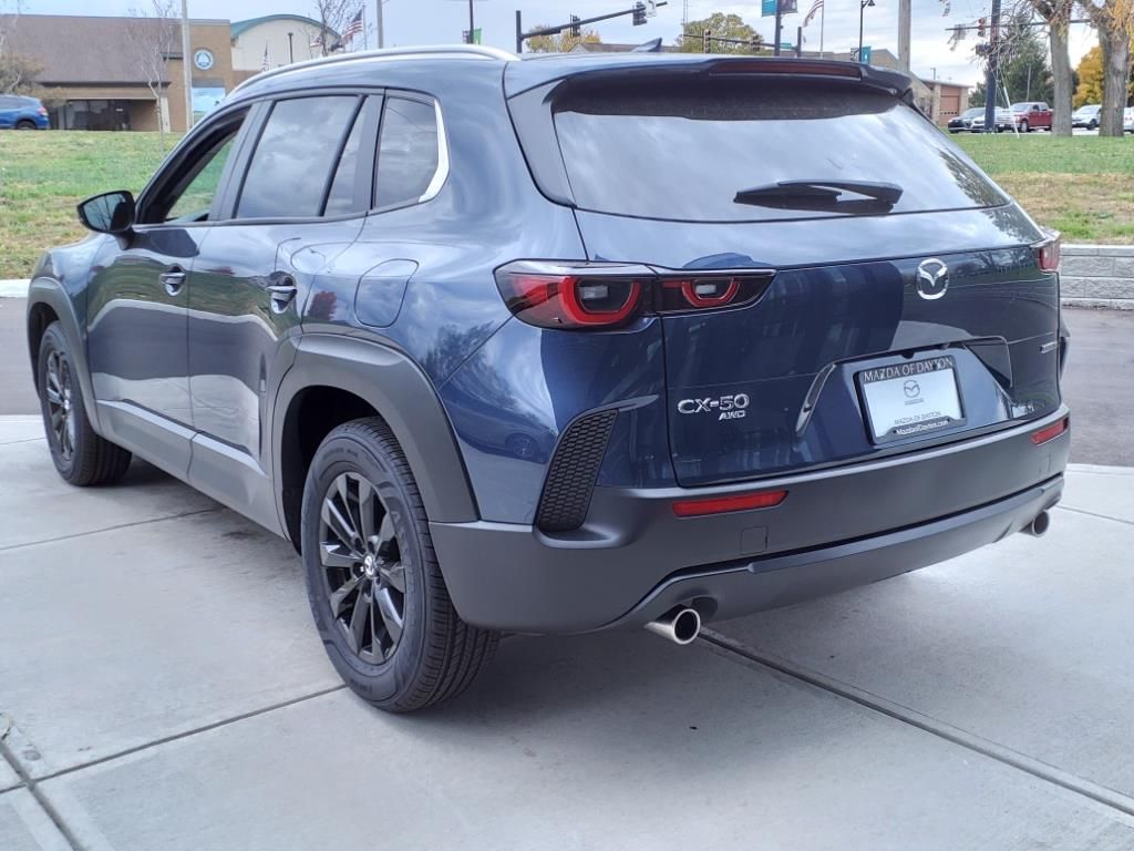 2025 Mazda CX-50 2.5 S Premium photo 4