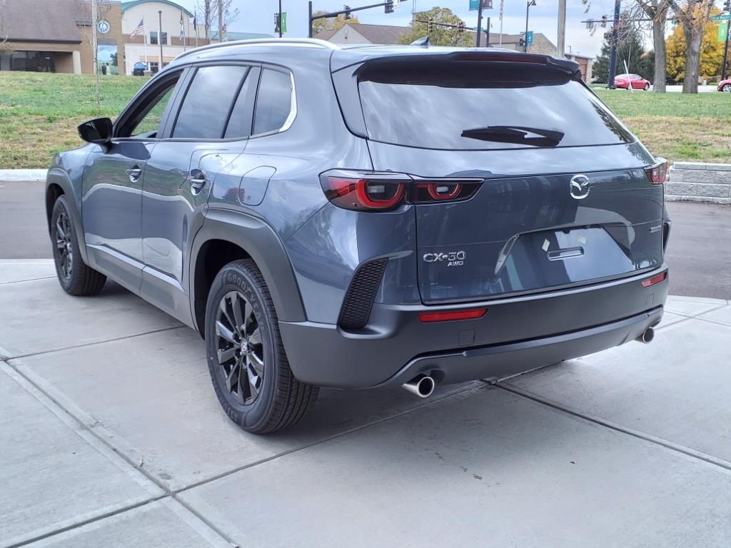 2025 Mazda CX-50 2.5 S Premium photo 4