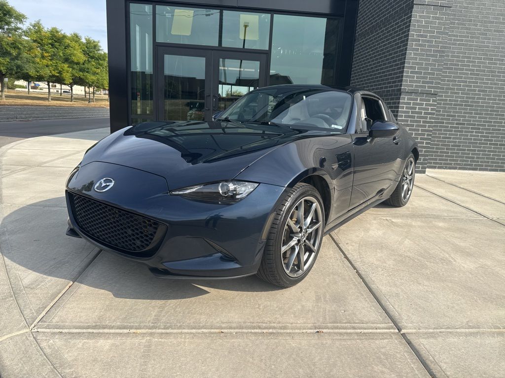 2021 Mazda MX-5 Miata Miata RF Grand Touring photo 2