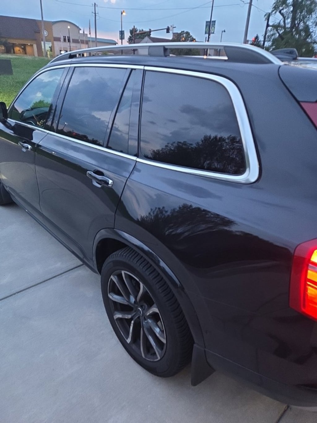 Used 2019 Volvo XC90 T6 Momentum SUV