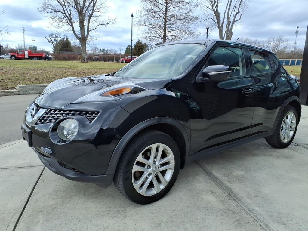 Used 2015 Nissan Juke S SUV