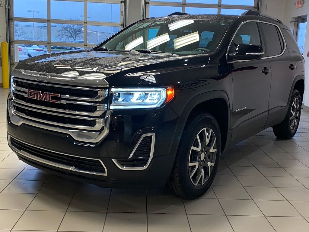 Used 2023 GMC Acadia SLE SUV