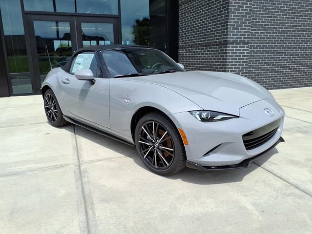 2026 Mazda MX-5 Miata Grand Touring's photo