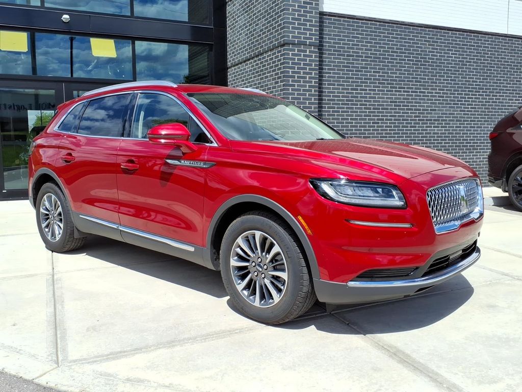 2021 Lincoln Nautilus AWD's photo