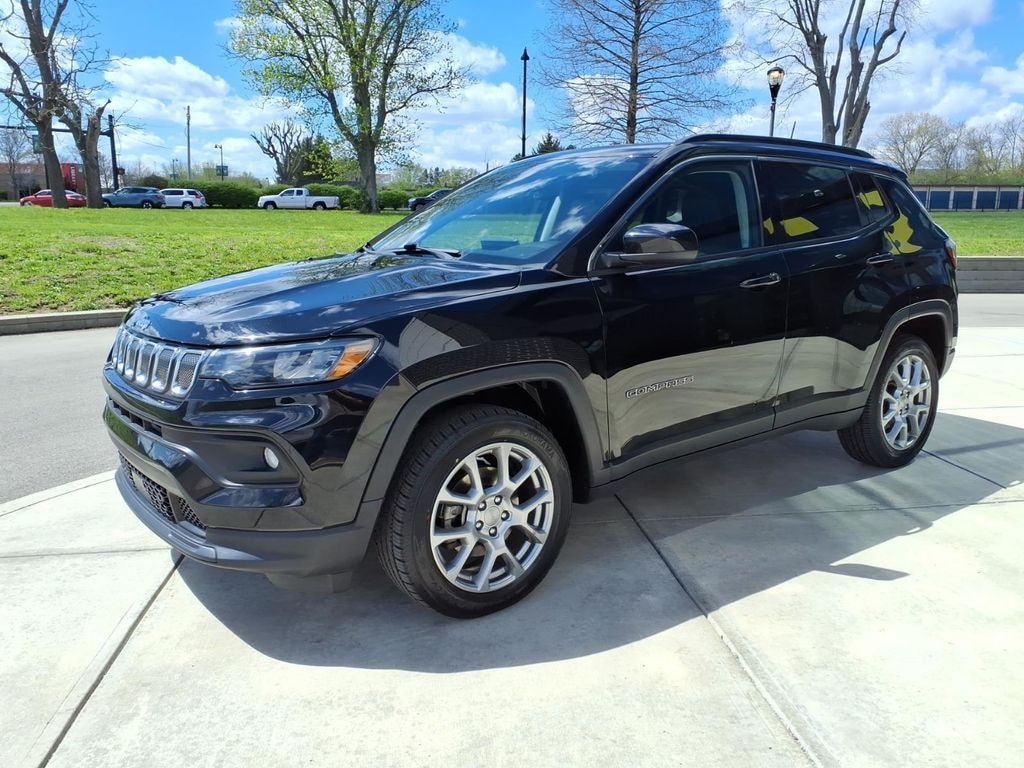 Used 2022 Jeep Compass Latitude Lux SUV